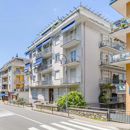 Guesthost - Brigh X5 In Riviera Ligure Апартаменты Рапалло